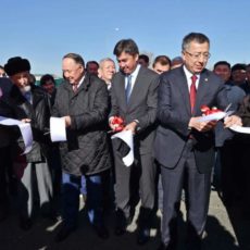 Акимы Шымкента и ЮКО торжественно открыли новый мост через ж/д пути