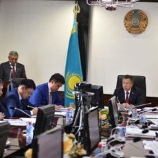 Жансеит Туймебаев поручил акимам районов и городов срочно построить туалеты