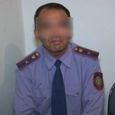 Лжеполицейского задержали в Шымкенте