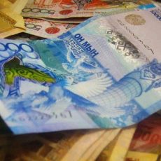 Сумму прожиточного минимума существенно увеличат в Казахстане Тенге