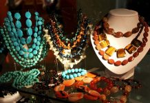 О камнях — твердых и прекрасных