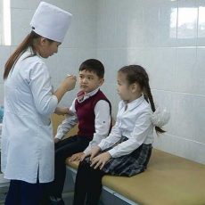 Школьные медпункты ЮКО передадут управлению здравоохранения Школьные медпункты ЮКО передадут управлению здравоохранения