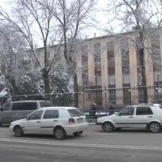 Вор-домушник, задержанный в Шымкенте, признался в кражах на полмиллиона тенге Аль-Фарабийский отдел полиции Шымкента