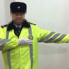 Руки гаишников Казахстана станут светиться в темноте