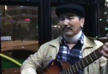 Песнями под гитару обрадовал гость из Шымкента пассажиров автобуса в Астане Песнями под гитару обрадовал гость из Шымкента пассажиров автобуса в Астане