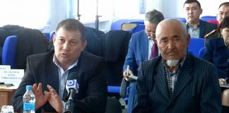 Жители Толебийского района ЮКО задали партийцам очень неудобные вопросы