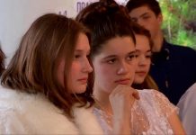 В Шымкенте впервые прошел классический Рождественский бал