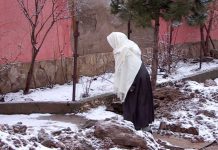 Невыносимые условия создали коммунальщики жителям микрорайона «Самал» Невыносимые условия создали коммунальщики жителям микрорайона "Самал-1"