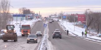 В Шымкенте на дороге, где произошло смертельное ДТП, появились знаки В Шымкенте на "дороге смерти" появились знаки и полицейские