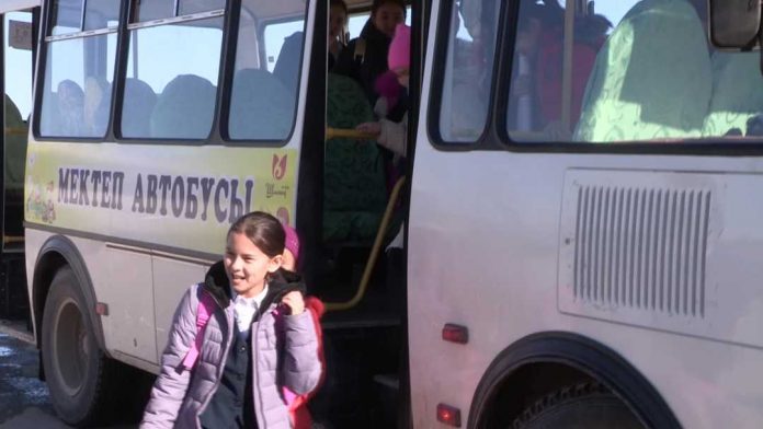 Школьные автобусы появились в Шымкенте