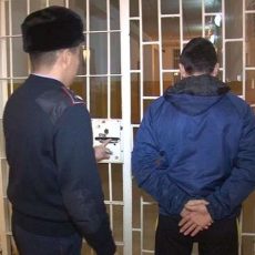 В Шымкенте полицейские ликвидировали сразу три банды грабителей