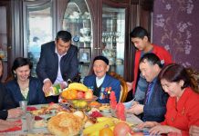 Стаж учительской династии из ЮКО — 600 лет Учительсткая династия из Ордабасинского района