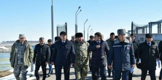 По руслу Сырдарьи в ЮКО будут построены дамбы Жансеит Туймебаев провел совещание на Коксарайском контррегуряторе