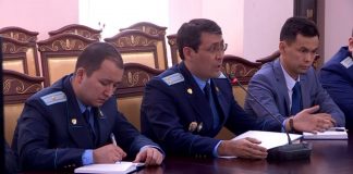 Прокуроры ЮКО: оплата счетов — гарантия выезда за рубеж