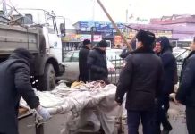 В районе «Верхнего» рынка города Шымкент сносят незаконный базар Снос стихийного рынка