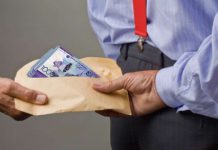 В Казахстане будет реестр лиц, осужденных за коррупцию Взятка