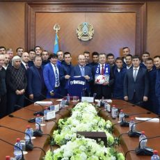 Цель ФК «Ордабасы» — войти в тройку сильнейших Встреча ФК "Ордабасы" с акимом области Жансеитом Туймебаевым