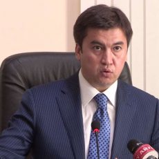 Габидулла Абдрахимов: «Не нравятся пробки? Ходите пешком, а деревья вырубать не будем!» Аким Шымкента Габидулла Абдрахимов