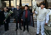 Знаменитый актер Асанали Ашимов начал отмечать свой юбилей в Шымкенте Асанали Ашимов в Шымкенте