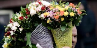 А вы знаете, что празднуете? 8 вопросов про 8 марта (тест) Цветы на 8 марта