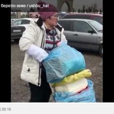 Коже, дающий силу Головкина, предлагает гений маркетинга из Шымкента Женщина рекламирует еду и напитки