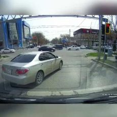 Грубые нарушения ПДД в Шымкенте снимают горожане Нарушение ПДД