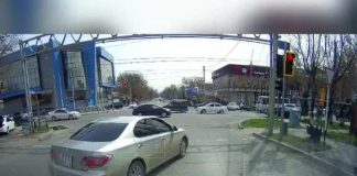 Грубые нарушения ПДД в Шымкенте снимают горожане Нарушение ПДД