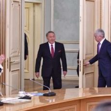 Нурсултан Назарабаев рассказал, как понравиться женщинам Президент Назарбаев встретился с известными женщинами
