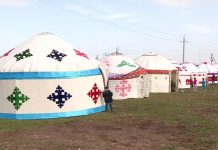 В шымкентском ауле Жулдыз выбирали лучшую юрту Лучшую юрту выбирали в Жулдызе