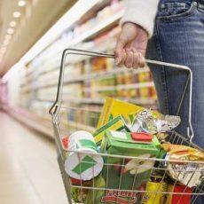 Баранину, окорочка и чай убрали из перечня социально значимых продтоваров Социально значимые товары