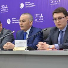 Преподаватель из Шымкента получил подарок за миллионный билет на ЭКСПО Житель Шымкента Кайрат Мамаев