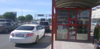 Преступление и наказание Автомобиль припарковался на остановке