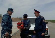 В ЮКО торгуют краснокнижными тюльпанами Задержан мужчина с тюльпанами