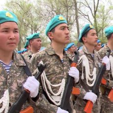3333 школьника из Шымкента неделю метали гранаты и стреляли из боевого оружия 3333 школьника из Шымкента неделю метали гранаты и стреляли из боевого оружия