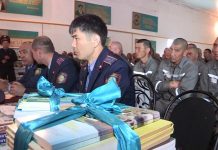 Писатели и поэты ЮКО отправились в тюрьму Писатели и поэты ЮКО отправились в тюрьму