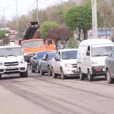 Ямочный ремонт на Тамерлановском шоссе стал причиной огромных заторов Начался ремонт дорог в Шымкенте