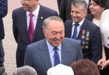 Нурсултан Назарбаев встретился с представителями Ассамлеи народа в Шымкенте Нурсултан Назарбаев в Шымкенте