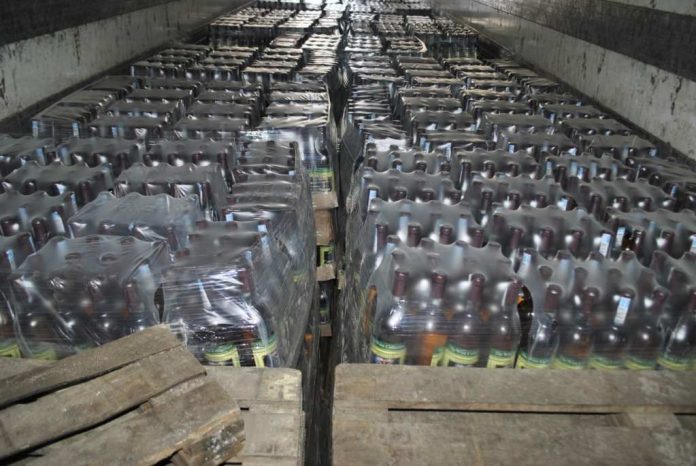 Крупную партию контрафактного алкоголя из ЮКО задержали полицейские