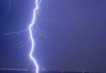 Молния убила пастуха, лошадь и барана в соседней области Молния