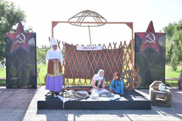 В ЮКО почтили память жертв политических репрессий на мемориале Қасырет