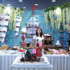 Нежнейшую продукцию из летней коллекции представил «Мадлен» на выставке «Лучший товар ЮКО» Нежнейшую продукцию из летней коллекции представил "Мадлен" на выставке "Лучший товар ЮКО"