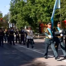 500 солдат торжественно прошагали в Шымкенте в честь Дня защитника Отечества 500 солдат торжественно прошагали в Шымкенте в честь Дня защитника Отечества