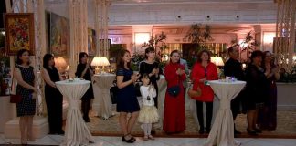 Шымкентская художница приоткрыла двери «Тайного маленького дома» Выставка Натальи Кашириной