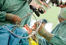 Шымкентские врачи извлекли гвоздь из желудка трехлетнего ребенка Операция