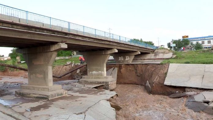 Подмыв моста в ЮКО опасности для транспортного движения не представляет