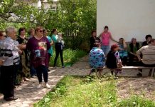 Вода в многоэтажках шымкентского микрорайона стала предметом шантажа Собрание жильцов микрорайона