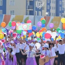 Парад детских музыкальных оркестров и ансамблей прошел в Шымкенте
