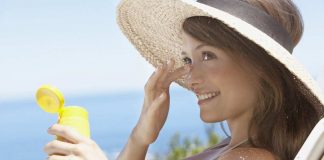 Советы по уходу за кожей летом Девушка в шляпе