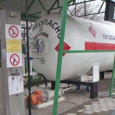 В ЮКО подешевел газ для заправки автомобилей Газозаправочная станция