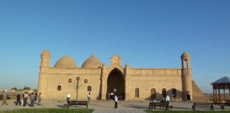 Новые дороги проложат к Арыстанбабу и колодцу Укаш ата Мавзолей Арыстанбаба